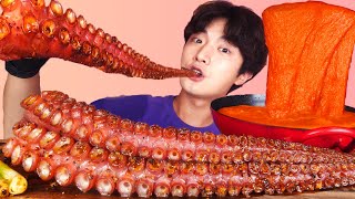 ENG SUBWoW Giant Octopus Leg SteakSpicy Cheese Eat Mukbang🐙Korean Seafood ASMR Hoony Eatingsound [upl. by Teevens500]