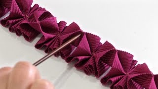 How to Make Pleated Trim from Petersham [upl. by Nahij144]