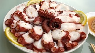 Octopus slices with sesame dipping sauce Muneosukhoe 문어숙회 [upl. by Gurevich913]