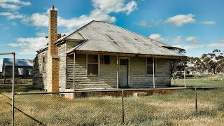 Abandoned 2 old country farm homesone was built in the 1860s [upl. by Enelrae735]