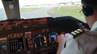 BOEING 747 TAKEOFF Startup engines Taxi to runway and TAKEOFF  video from the cockpit [upl. by Ardnikal481]