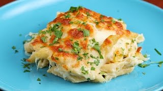 Cheesy Chicken Alfredo Pasta Bake [upl. by Elirpa510]