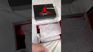 DHgate Jordan 4 Red Thunder Unboxing amp Reviewing dhgateshoes dhgateunboxing jordan4 foryou [upl. by Rambert]