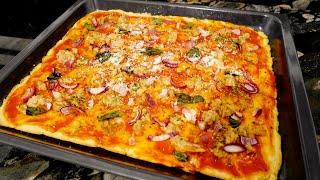 PIZZA TONNO E CIPOLLE homemade pizza tuna amp red onion pizzatonnocipolle [upl. by Notneuq205]