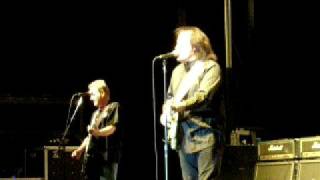 Tommy James amp The Shondells  IntroDraggin The Line Live [upl. by Ahsok66]