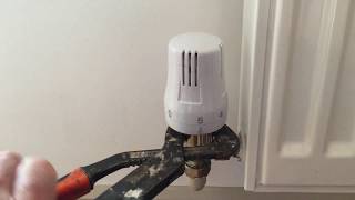 Thermostatic radiator valve stuck in off position [upl. by Uda]