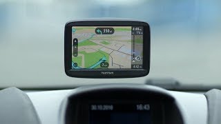 How to drive with a satnav  Top tips from the AA Driving School in association with TomTom [upl. by Airegin]