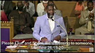 ExDetroit Mayor Kwame Kilpatrick preaches at Detroit church [upl. by Farver]