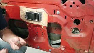 Nigel the 1977 MGB roadster Driver door window removal [upl. by Anak895]