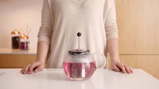 BODUM®  How To  Assam Tea Press [upl. by Esiouqrut]