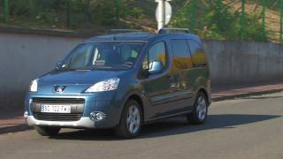 Essai Peugeot Partner Tepee 16l HDi 112 Zenith 2011 [upl. by Enialehs]