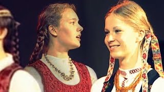 Joninių sutartinė Lithuanian Midsummer folk song Kūkal rože ratilio [upl. by Llemor568]